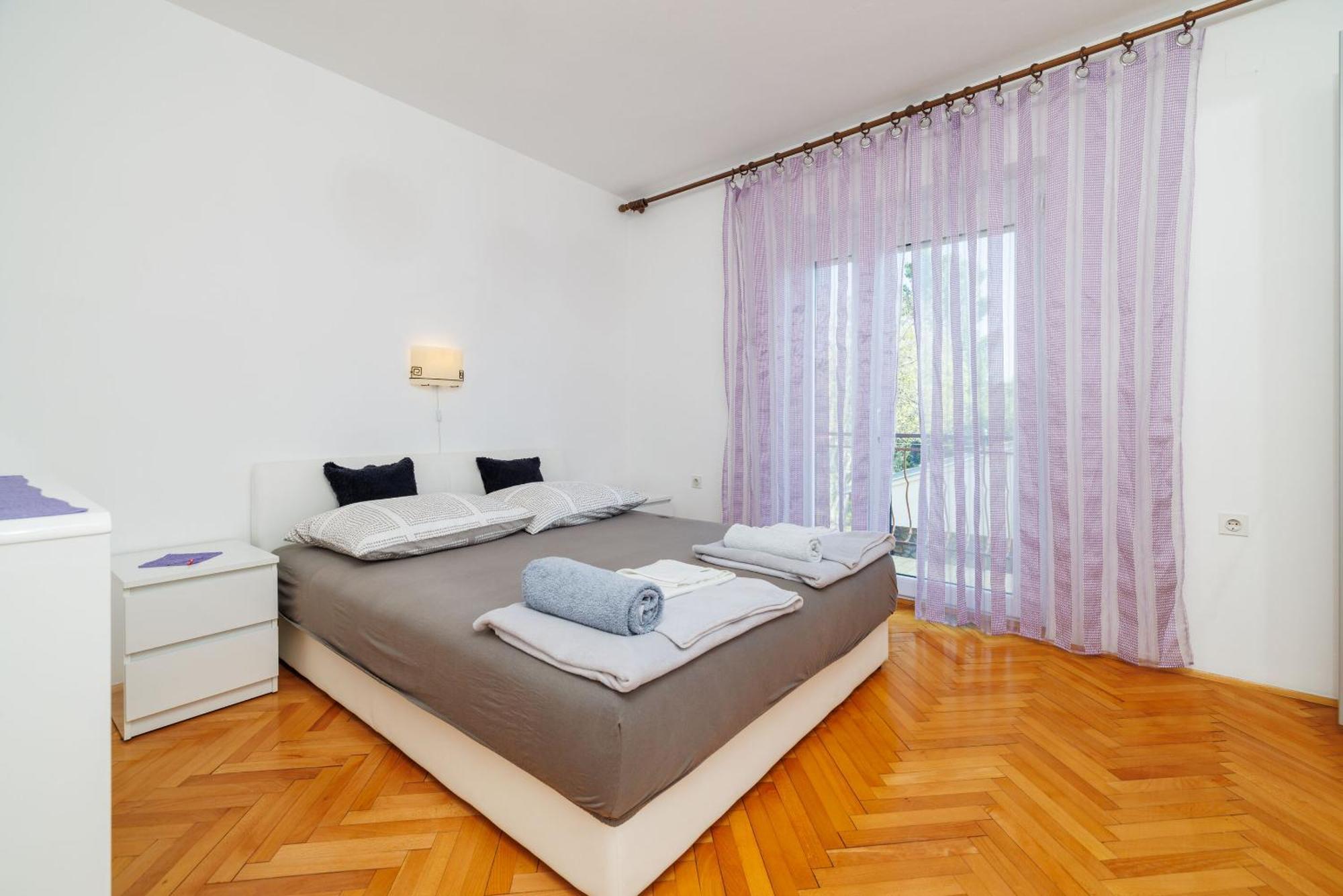 Apartments Melita Dramalj Esterno foto