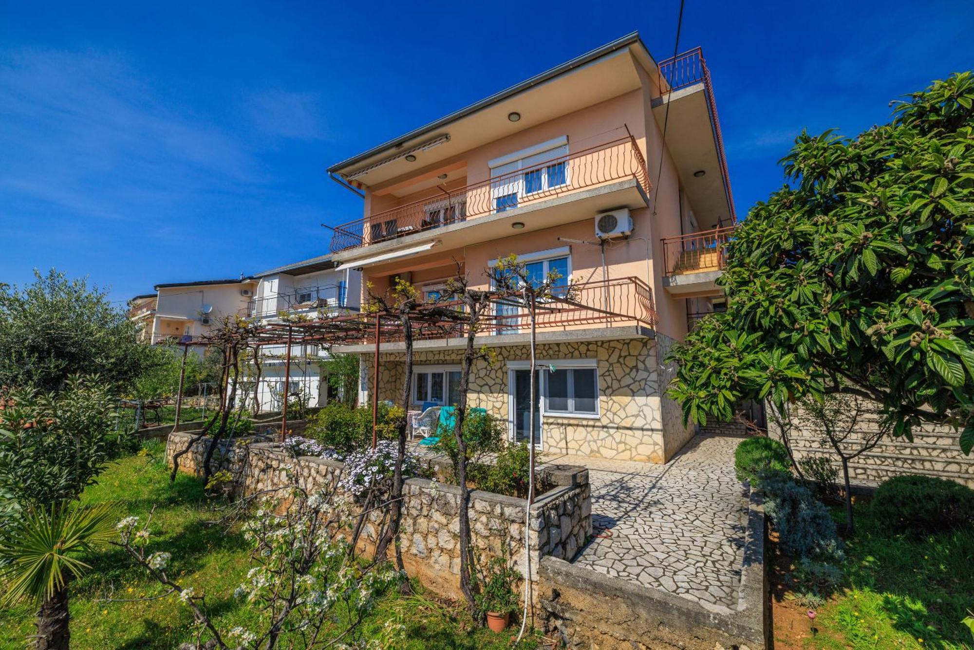Apartments Melita Dramalj Esterno foto