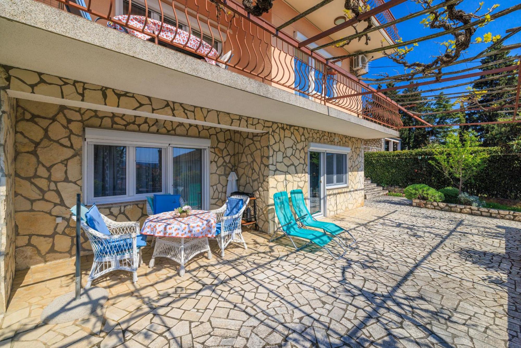 Apartments Melita Dramalj Esterno foto